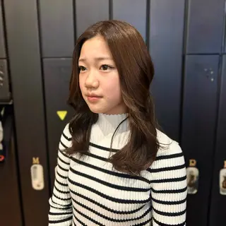 セミロング カラー 栄 こずえのヘアスタイル