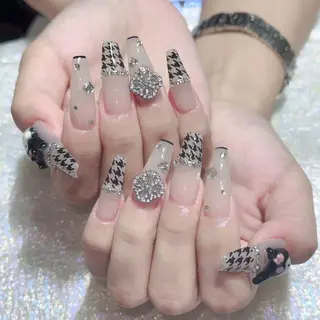 ネイル Queens ゲンのネイルデザイン