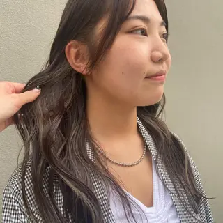 ロング カラー esu西梅田所属・ena/ブリーチなし 透明感・レイヤー🎀のヘアスタイル