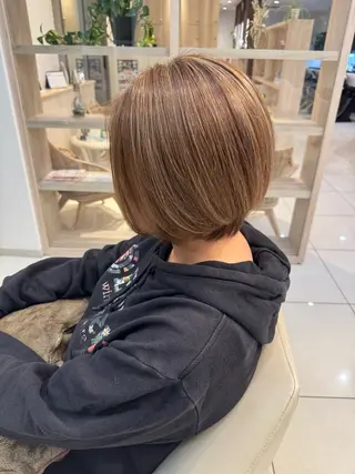 ショート カラー Vancouncil津島所属・西尾 優希のヘアスタイル