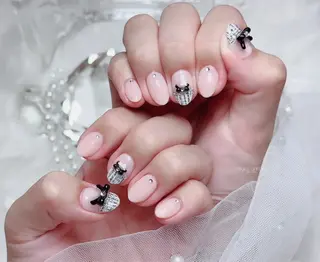 ネイル アオキ ヒマワリのネイルデザイン