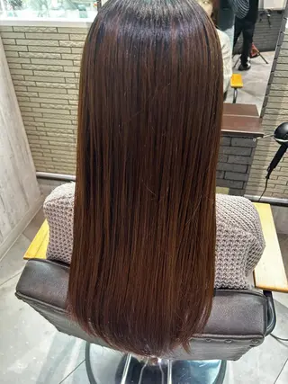 ロング 三浦 笑美のヘアスタイル