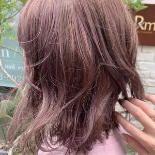 カラー ヤマダ サクラのヘアスタイル