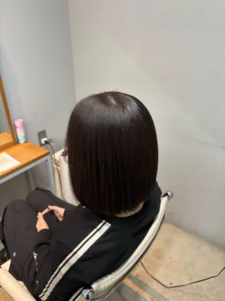 ショート カラー 坂 美来乃のヘアスタイル