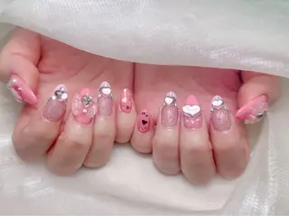 ネイル lucky nail 歌舞伎町のネイルデザイン