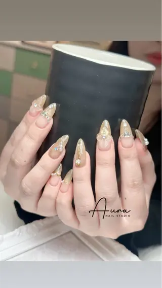 ネイル Aura Nail Hinaのネイルデザイン