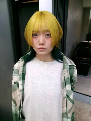 ミディアム MIMI🌻໋᳝݊ 個性派カラー⑅ ⸝꙳のヘアスタイル