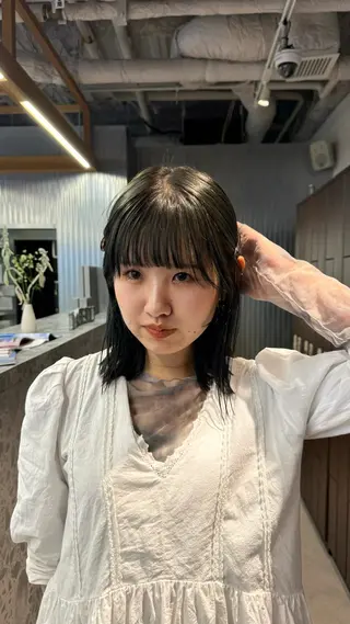 ミディアム MASHUchayamachi所属・まほ／レイヤーカット /透明感カラーのヘアスタイル