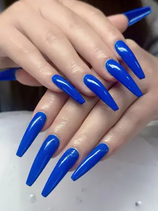 カラー 🩷JiSu🩷 チップ長さ出し専門のネイルデザイン