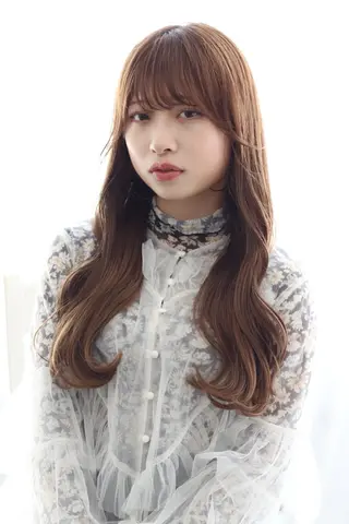 ロング 朝海 咲希のヘアスタイル