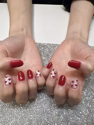 ネイル Guarendo錦糸町店所属・ガレンドウ 白澤 愛子のネイルデザイン