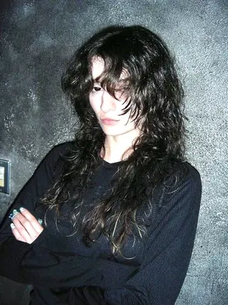 セミロング パーマ デザインカラー⭐︎★ 🐆hyo🐆のヘアスタイル