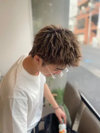 ショート メンズ wakana／ カット／ハイライトのヘアスタイル