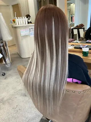 スタジオフツーロ バイビーヘアーのヘアスタイル