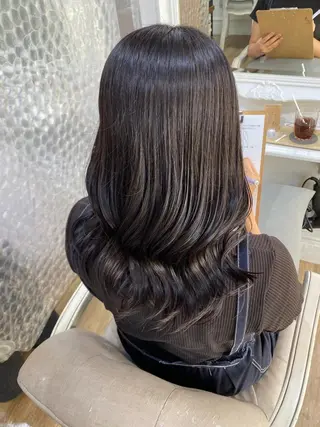 セミロング カラー REBECCA byCURACIONのヘアスタイル