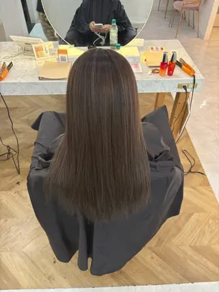 ロング カラー 須永 さくらのヘアスタイル