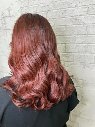 セミロング カラー ブリーチ特化 ハイトーンRYOYAのヘアスタイル