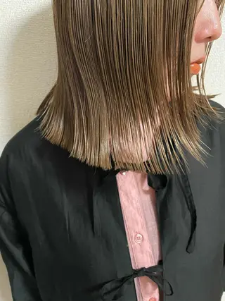 ミディアム 渋谷 留菜のヘアスタイル