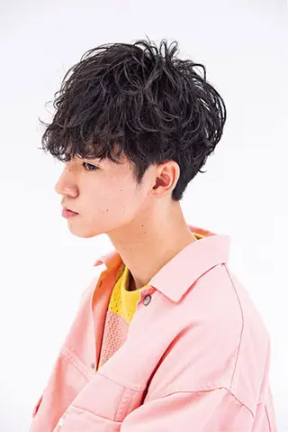 ショート パーマ メンズ キラ ゲンキのヘアスタイル