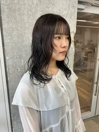 セミロング 伊藤ほのか /パーマ/ショートのヘアスタイル
