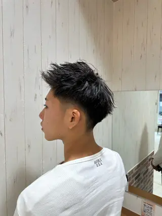 ショート パーマ メンズ 中嶋 紘夢のヘアスタイル