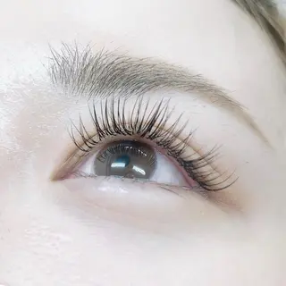 マツエク・マツパ マキア新宿店所属・MAQUIA ♥ JUNAのマツエク・マツパデザイン