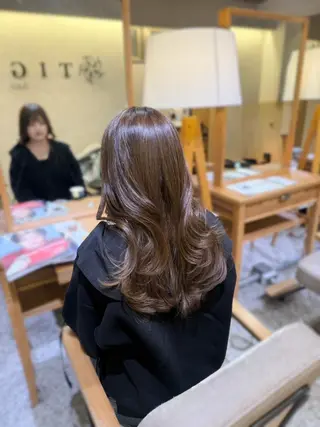 ロング TIGRE tenjinのヘアスタイル