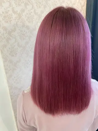 セミロング カラー ヒヨシ ルナのヘアスタイル