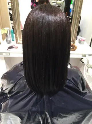 カラー 仁科 友恵のヘアスタイル