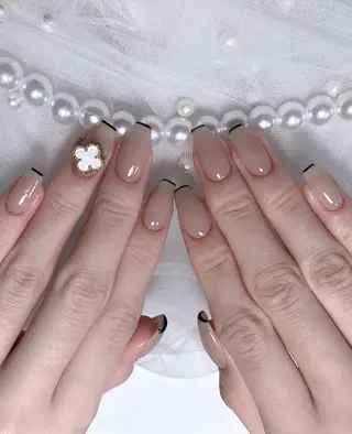 ネイル LEDアイラッシュ ∩_∩アオイのマツエク・マツパデザイン