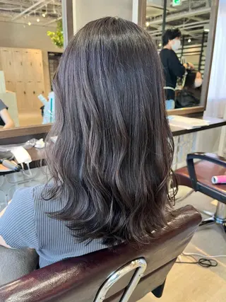 セミロング 髪質改善のプロ☘️ 二村祐輝のヘアスタイル