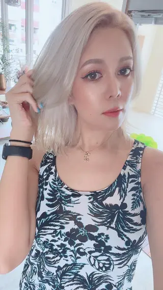 ミディアム カラー andKおもろまち店 艶ダブルカラー✨のヘアスタイル