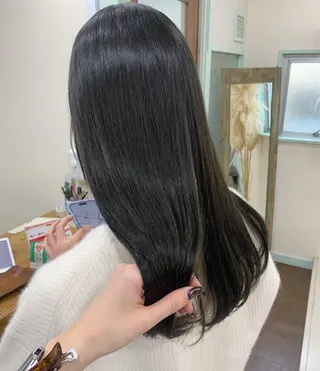 ロング カラー riho🪻暗髪/ 色持ちがいいカラーのヘアスタイル