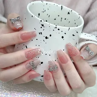 ネイル Queens 榊 まおのネイルデザイン