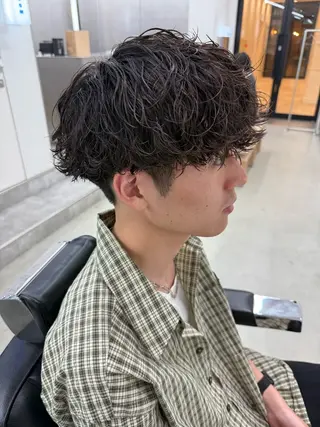 ショート パーマ メンズ 亀井隆汰/メンズ専門 パーマ特化美容師のヘアスタイル