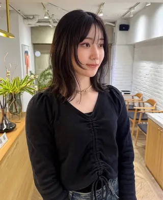 ミディアム 高発色ブリーチ/ ハイレイヤー🪽aiのヘアスタイル