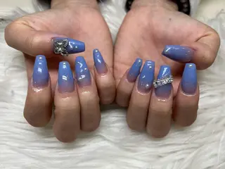 ネイル SOARE🤍 🤍のネイルデザイン