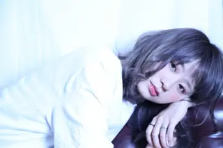 ミディアム カラー ヨシダ トオルのヘアスタイル