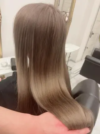 ロング ケアブリーチ&シール エクステの店和田翔莉のヘアスタイル