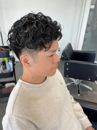 パーマ メンズ YinYang所属・川﨑 章弘のヘアスタイル