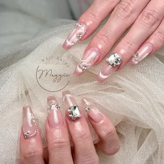 ネイル Maggie Nail🦩のネイルデザイン