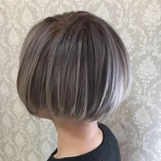 カラー ササキ トモシのヘアスタイル