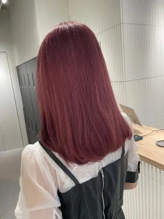 セミロング カラー GO TODAY SHARE SALON 原宿本店所属・ブリーチ/ハイトーン 艶カラー/ユリナのヘアスタイル