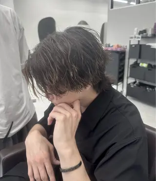 メンズ ニュアンス/フェザー /ウルフ/伶馬のヘアスタイル