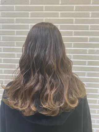 ロング 植田 菜月のヘアスタイル