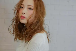 セミロング カラー パーマ 髪質改善、エクステ 山口卓哉のヘアスタイル