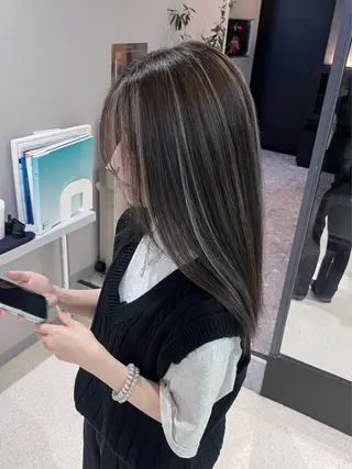 ロング カラー KANA🎀韓国 🇰🇷ハイライトのヘアスタイル