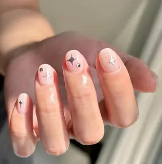 ネイル Queens PUPUのネイルデザイン