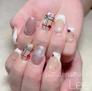 ネイル 知花 梨花のネイルデザイン