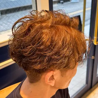ショート カラー パーマ メンズ 吉田 新平のヘアスタイル
